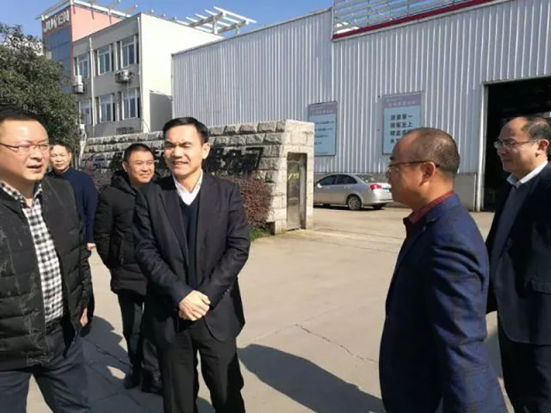 봄과 함께 동풍이 돌아와 나뭇가지에 꽃을 피운다---2018년 새해 졸업식 노트